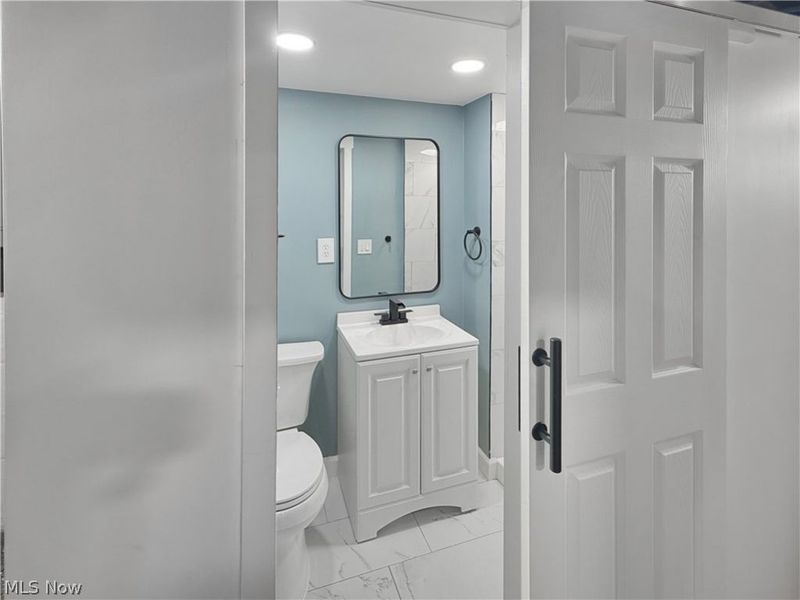 16905 Biltmore Avenue, Cleveland, OH 44128 Photo 47