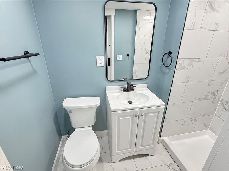 16905 Biltmore Avenue, Cleveland, OH 44128 Photo 48