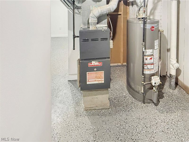 16905 Biltmore Avenue, Cleveland, OH 44128 Photo 50