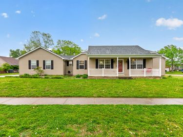 126 Sturbridge Drive, Georgetown, KY 40324