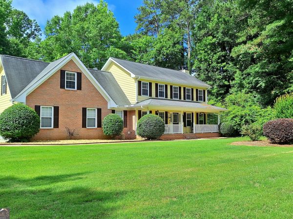 125 Chardonnay Oaks Drive, Mcdonough, GA 30252