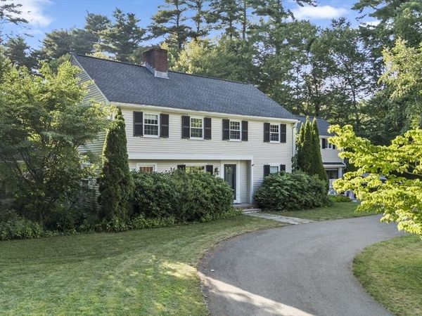 131 Montvale Rd, Weston, MA 02493