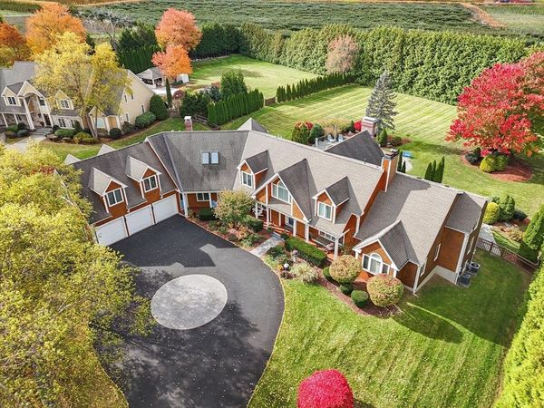 5 Pegan Ln, Natick, MA 01760