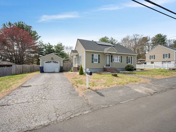 34 Bouchard Ave, Dracut, MA 01826