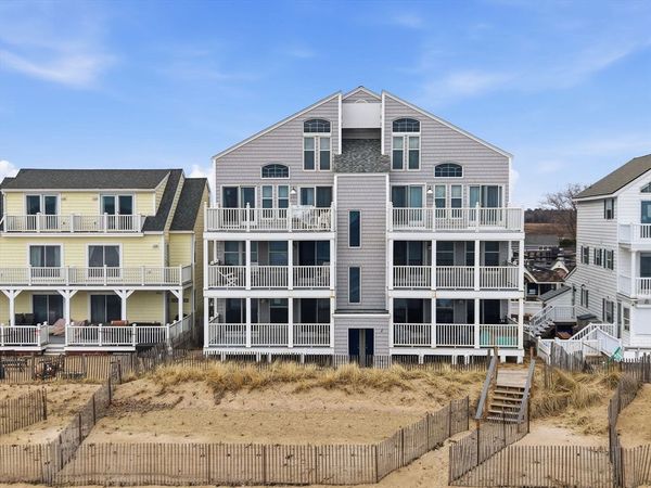 178 N End Blvd, Unit F, Salisbury, MA 01952