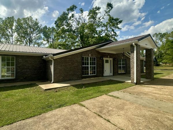 209 Elm Road, Batesville, MS 38606