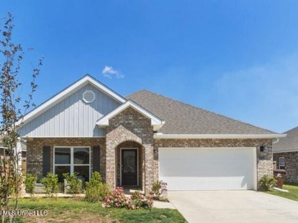 17763 Kelso Drive, D'Iberville, MS 39540