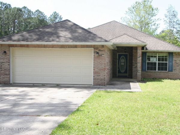 9960 Kahana Street, Diamondhead, MS 39525