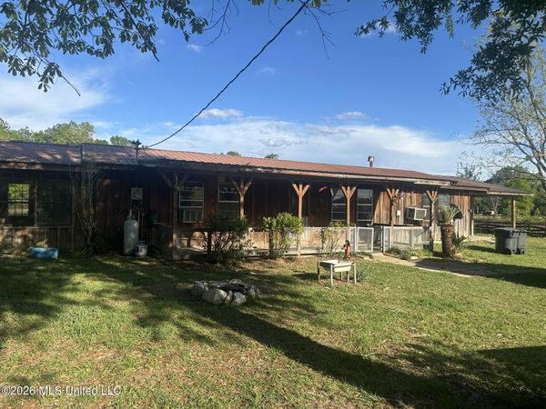 132 Thurman Flurry Road, Perkinston, MS 39573