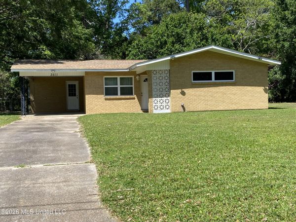 3511 Sherwood Street, Pascagoula, MS 39581