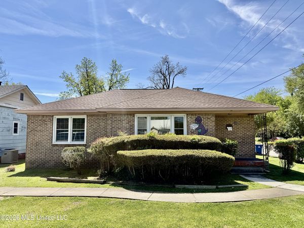 748 Cherry Street, Clarksdale, MS 38614