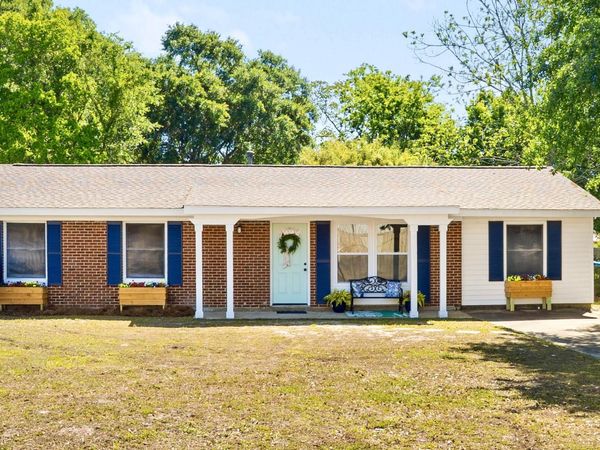 218 Dogwood Drive, Biloxi, MS 39531