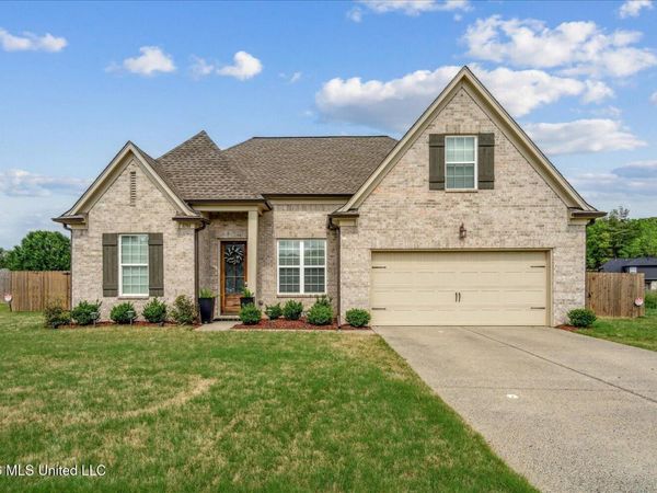 5790 Matthew Drive, Horn Lake, MS 38637