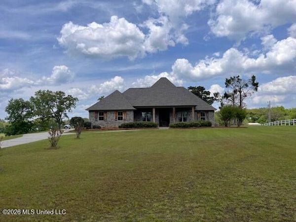1450 Jimmy Williams Road, Clinton, MS 39056