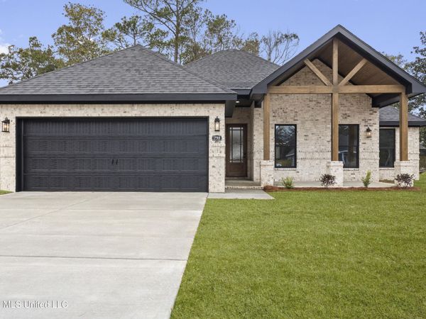 1803 Woodville Lane, Gautier, MS 39553