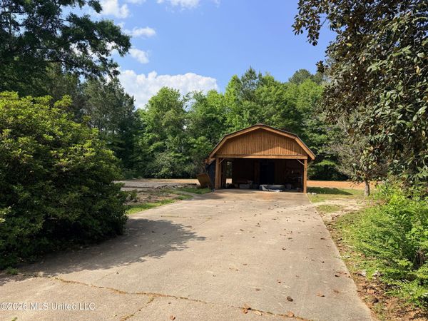 3 Woodland Drive, Lumberton, MS 39455