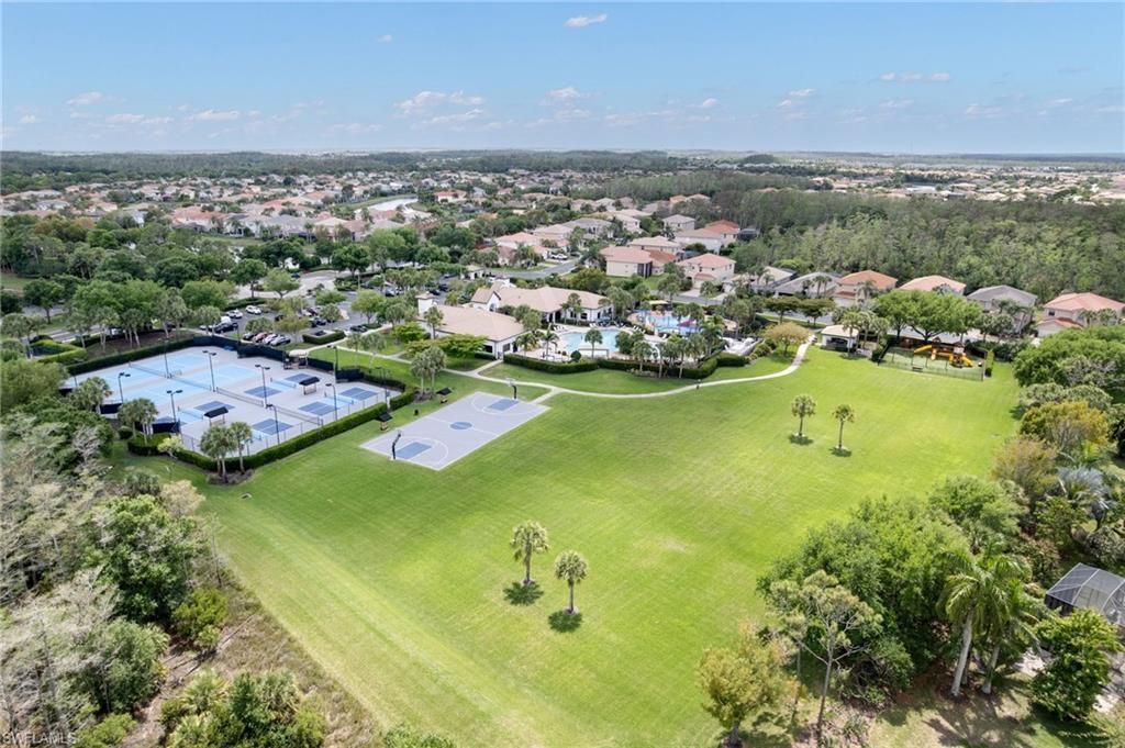 10519 Winged Elm Ln, Fort Myers, FL 33913 Photo