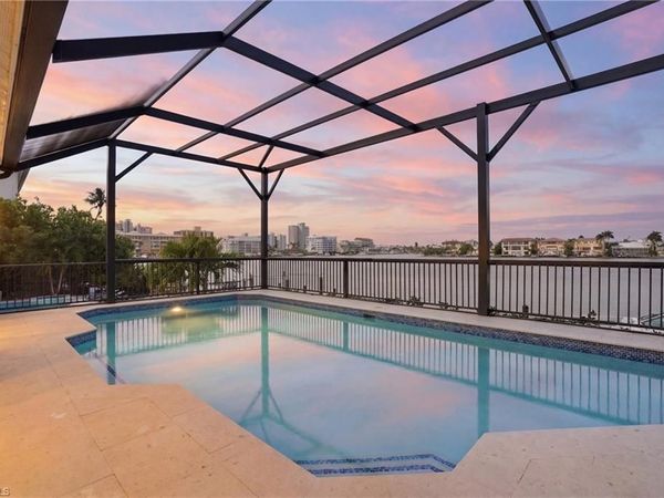 325 Oak AVE, NAPLES, FL 34108