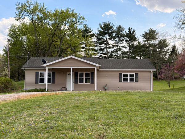 1289 Rainbow Drive NE, Lancaster, OH 43130