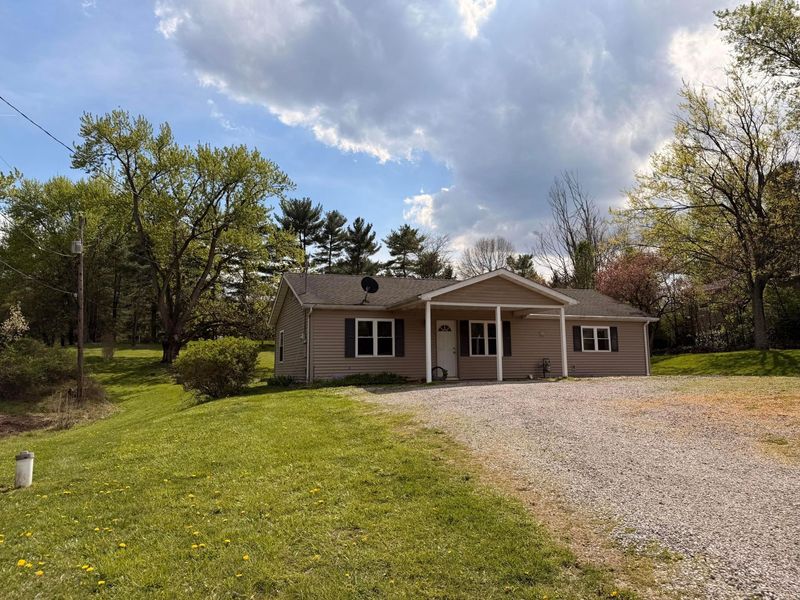 1289 Rainbow Drive NE, Lancaster, OH 43130 Photo 2