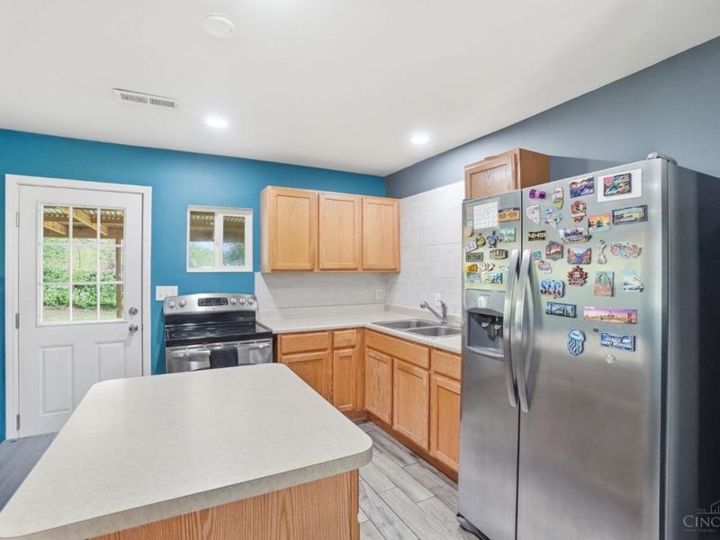 1436 Meredith Drive, Springfield Twp., OH 45231 Photo 12
