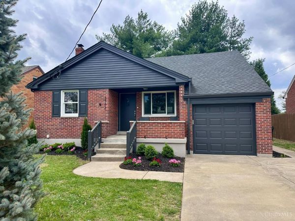 3762 N Broadlawn Circle, Silverton, OH 45236