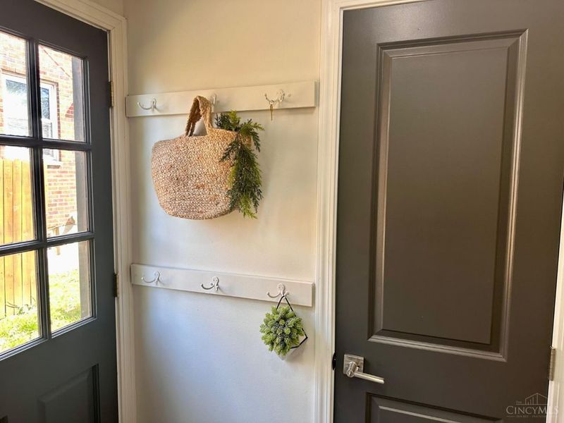 3762 N Broadlawn Circle, Silverton, OH 45236 Photo 21