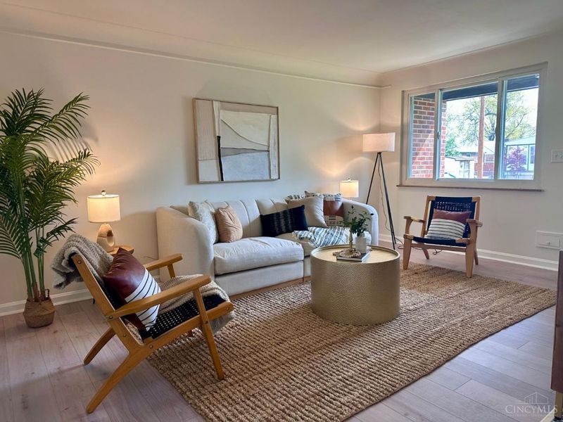 3762 N Broadlawn Circle, Silverton, OH 45236 Photo 4