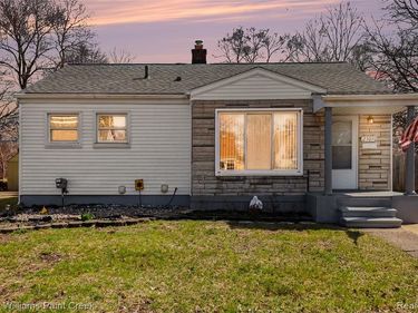 23070 Rosewood Street, Oak Park, MI 48237
