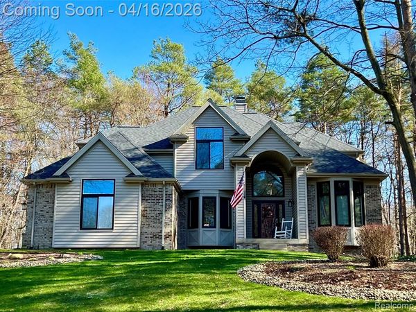 1320 Pine Drive, Groveland Twp, MI 48462