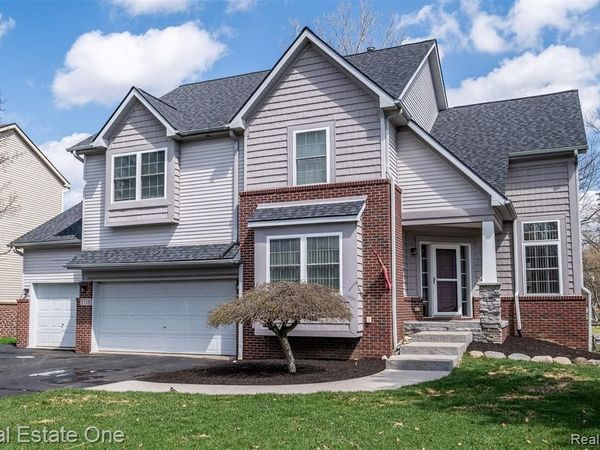 5716 Lancaster Lane, Commerce Twp, MI 48382