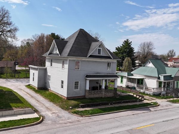 211 E Columbia Street, Flora, IN 46929