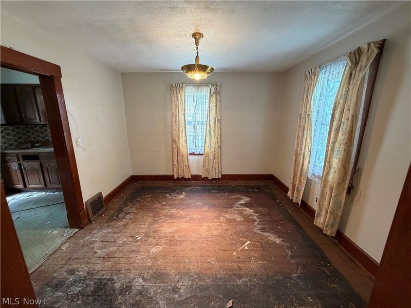 836 Stiles Avenue, Youngstown, OH 44505 Photo 4