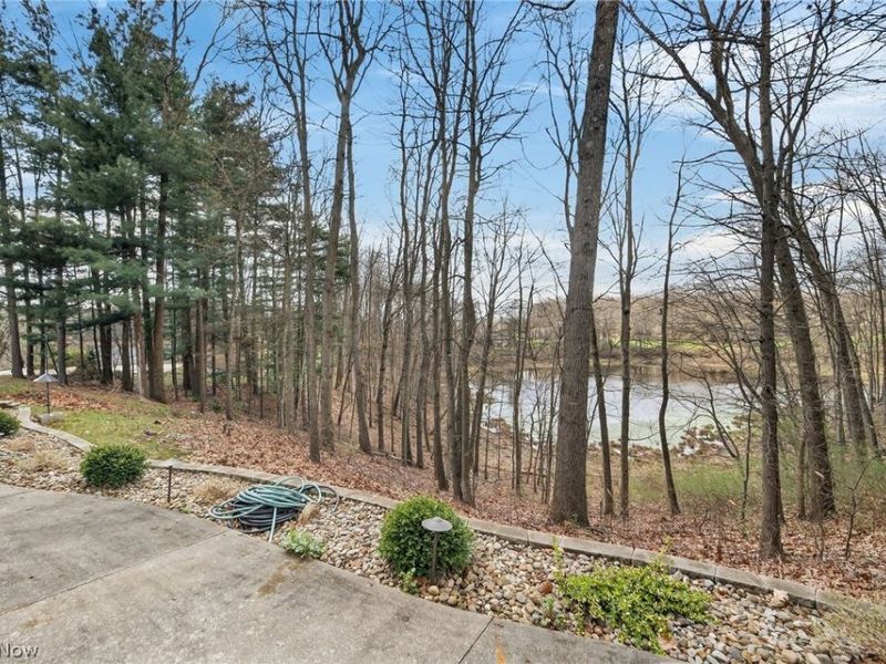 5502 Deer Pines Drive, Clinton, OH 44216 Photo 10