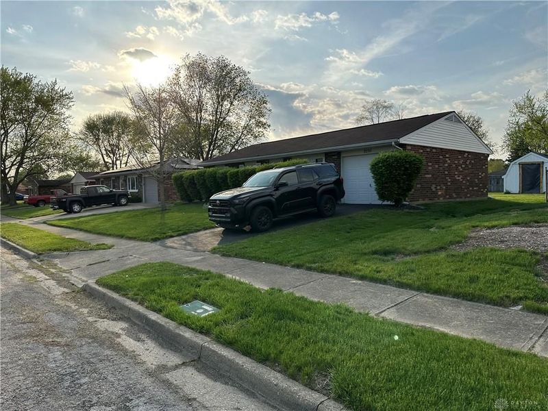 2216 Minnesota Drive, Xenia, OH 45385 Photo 1