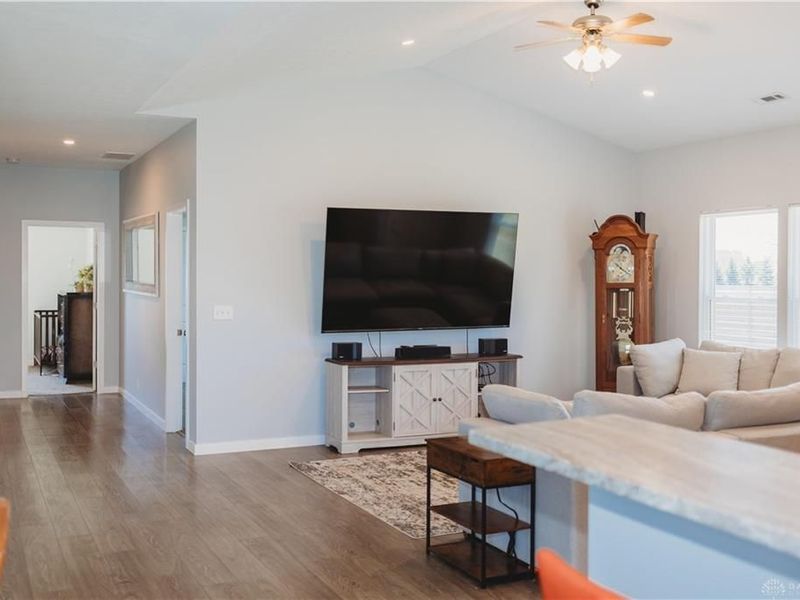 1121 Sheffield Boulevard, London, OH 43140 Photo 11