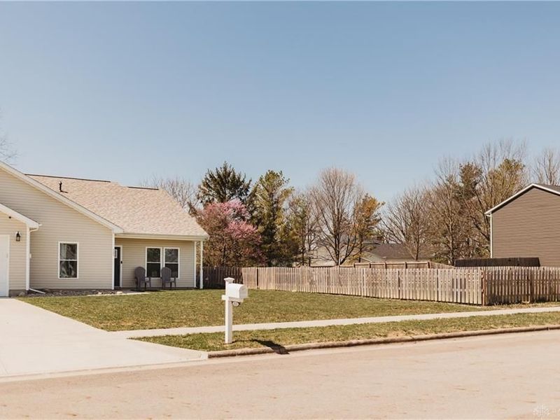 1121 Sheffield Boulevard, London, OH 43140 Photo 2