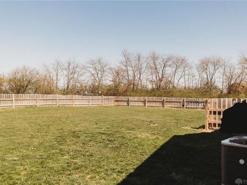 1121 Sheffield Boulevard, London, OH 43140 Photo 21