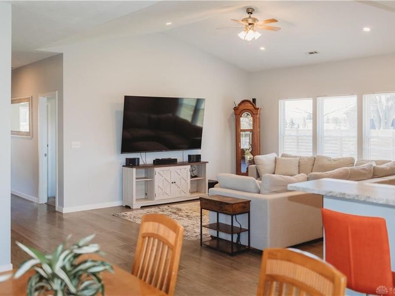 1121 Sheffield Boulevard, London, OH 43140 Photo 7