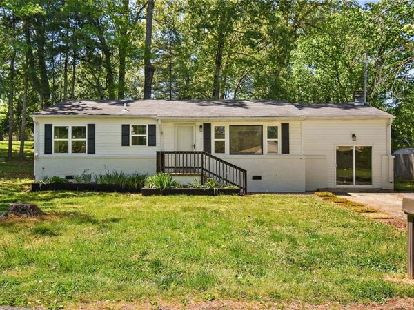 309 Rickenbacker Dr, Tullahoma, TN 37388