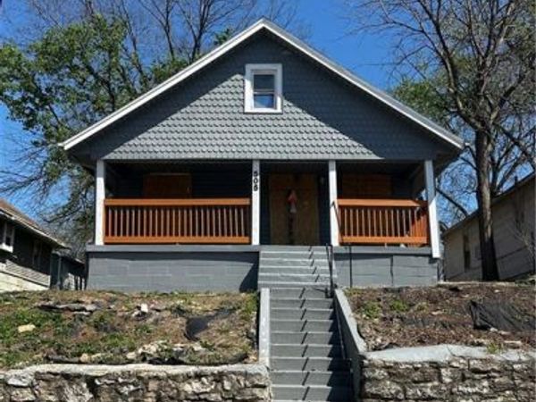 505 Wallace Avenue, Kansas City, MO 64125