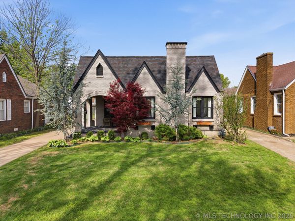 1228 S Knoxville Avenue, Tulsa, OK 74112