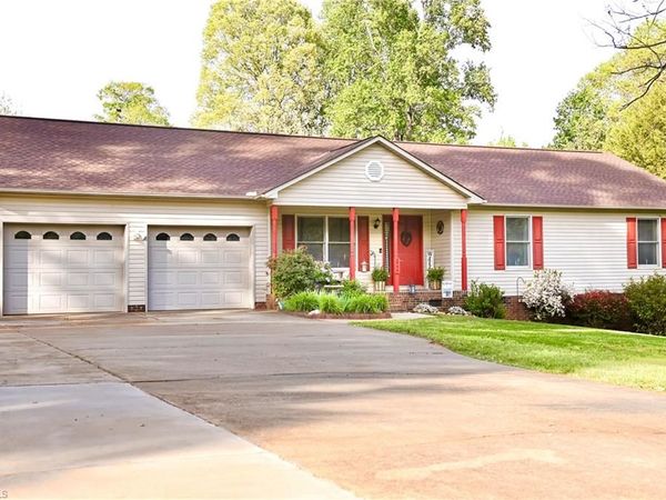 3777 Libertys Run Drive , Sophia, NC 27350