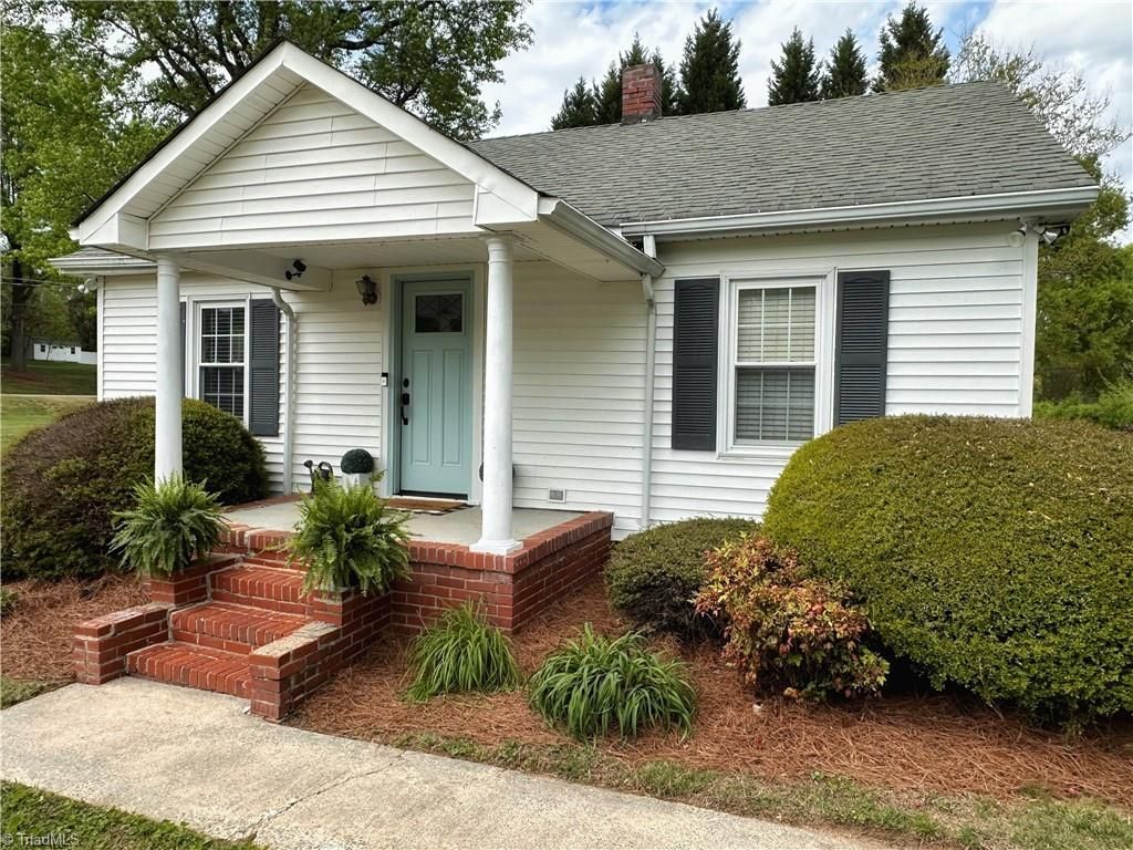 313 W Monroe Street, Mayodan, NC 27027 Main Photo