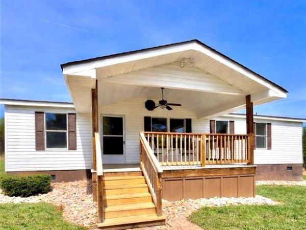 1044 Hodges Mill Road , Dobson, NC 27017