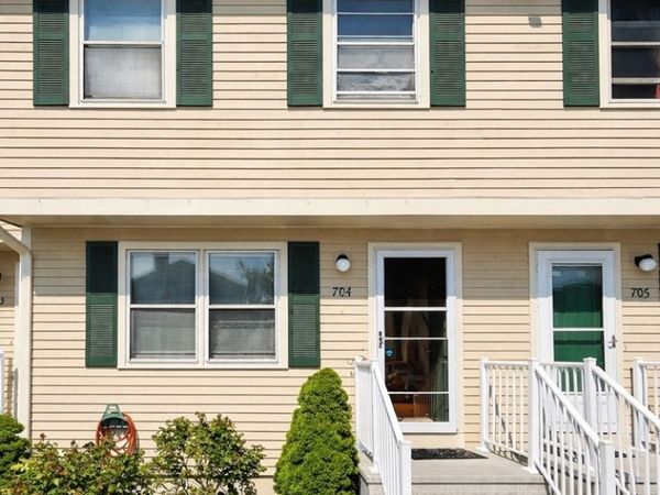 704 Ocean Meadows, Unit 704, Fairhaven, MA 02719