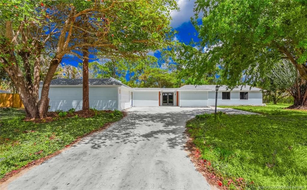8587 SW 18th Avenue, Stuart, FL 34997 Photo