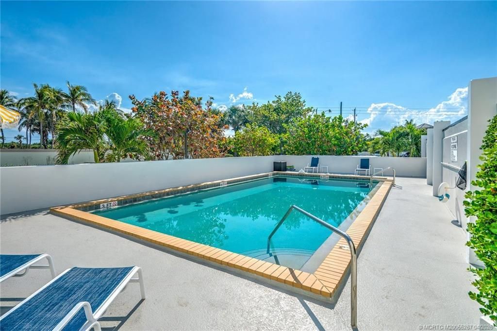 1289 NE Ocean Boulevard, Unit 2, Stuart, FL 34996 Photo