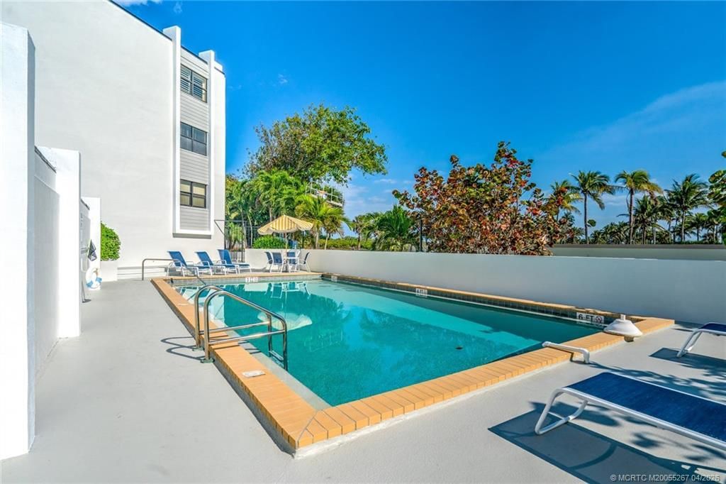 1289 NE Ocean Boulevard, Unit 2, Stuart, FL 34996 Photo