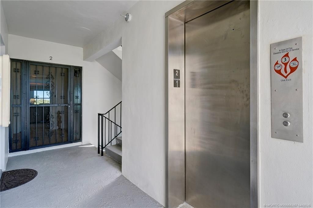 1289 NE Ocean Boulevard, Unit 2, Stuart, FL 34996 Photo